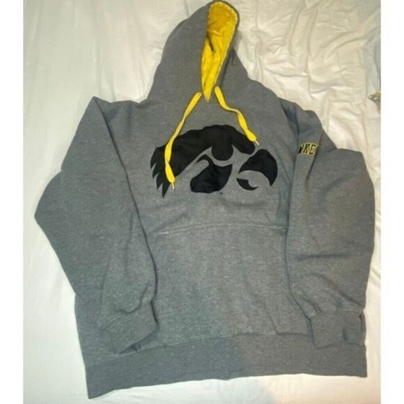Iowa Hawkeyes‎ Gray and Black Embroidered Hoodie Sweatshirt Size L - Picture 1 of 3